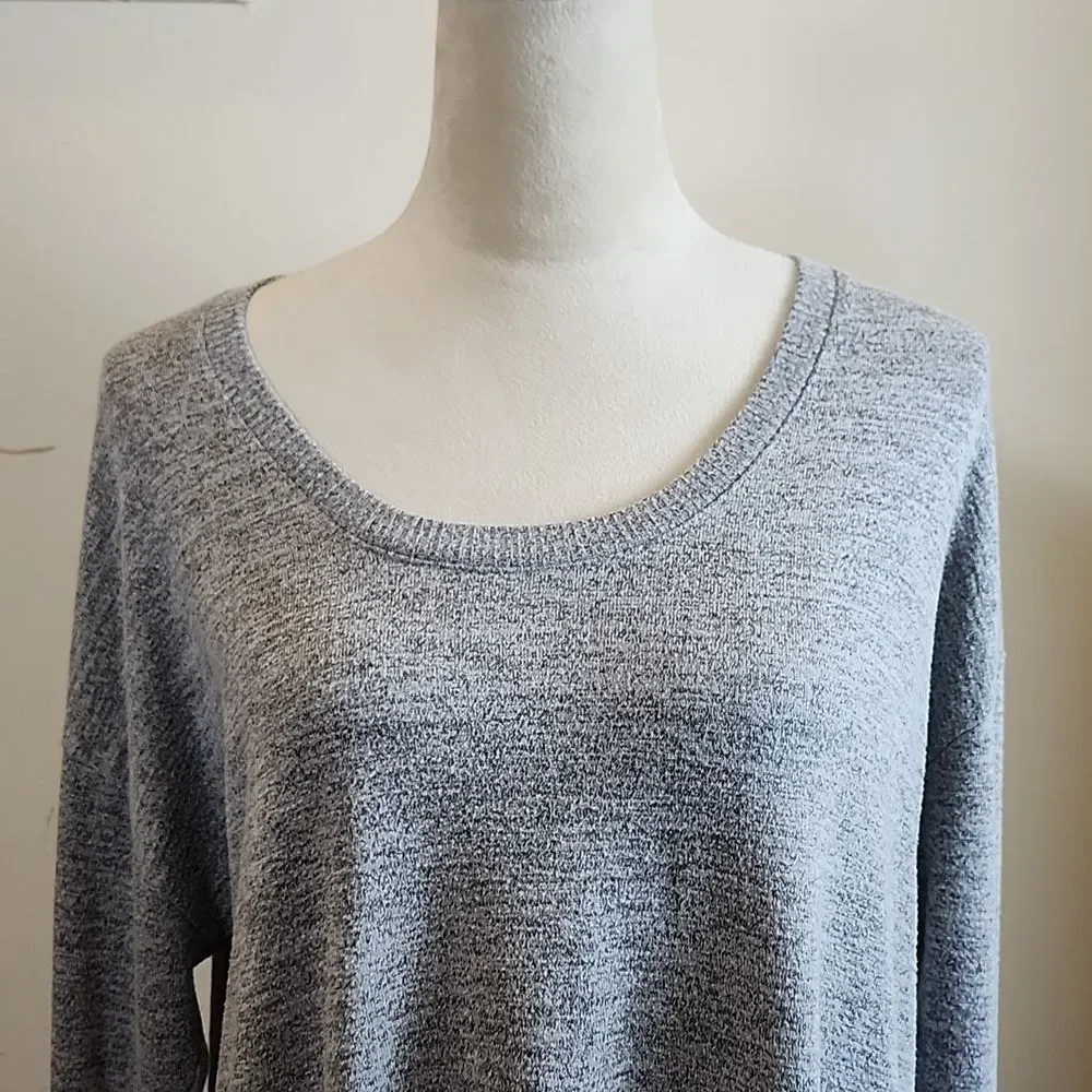 Gap Women Gray & White Speckled Drop Shoulder Lightweight Long Sleeve Sweater